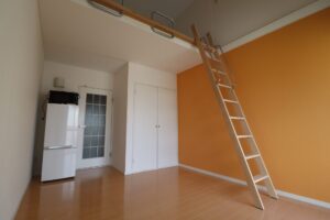 引っ越し時に家電はどうすればいい？買い替え時期や配送・処分の費用を解説！